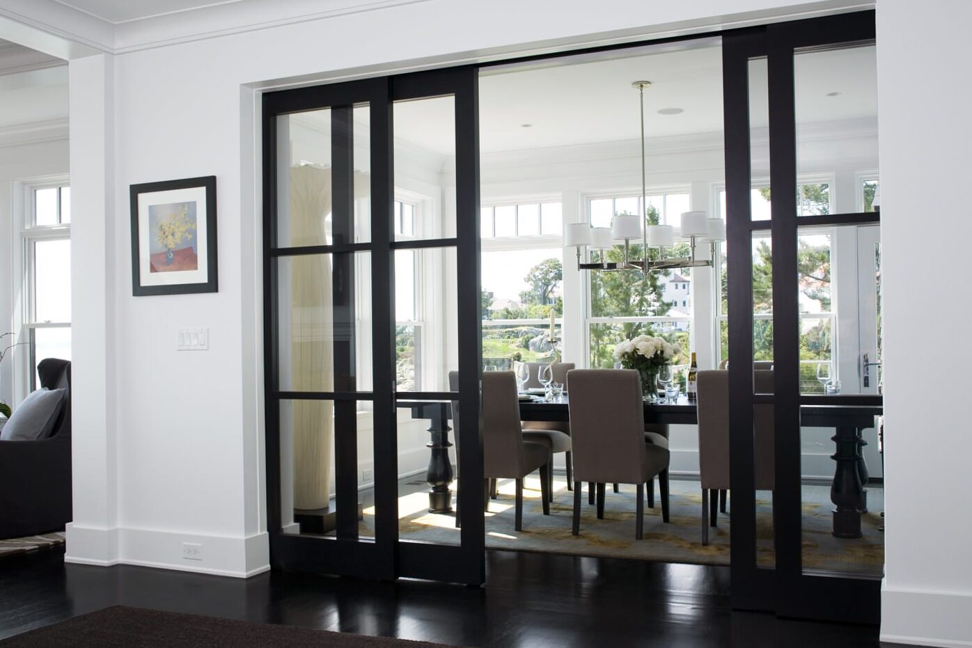 2024 in interior design: because the white internal door remains a better choice