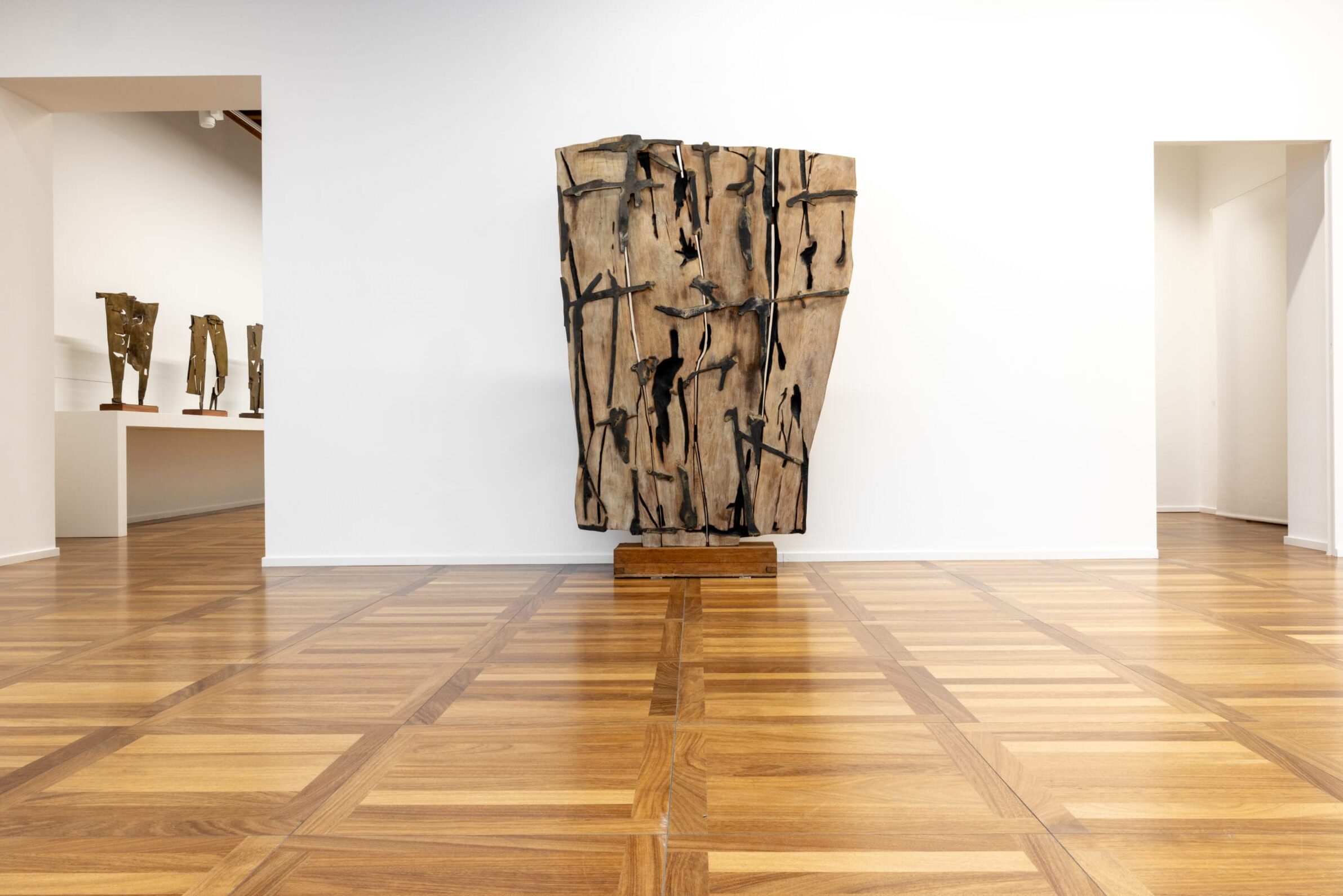 Ideas for the pavaggio della Corte: practical suggestions