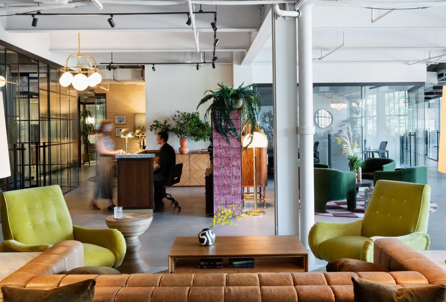 Office light: what should you consider when you choose to illuminate your office