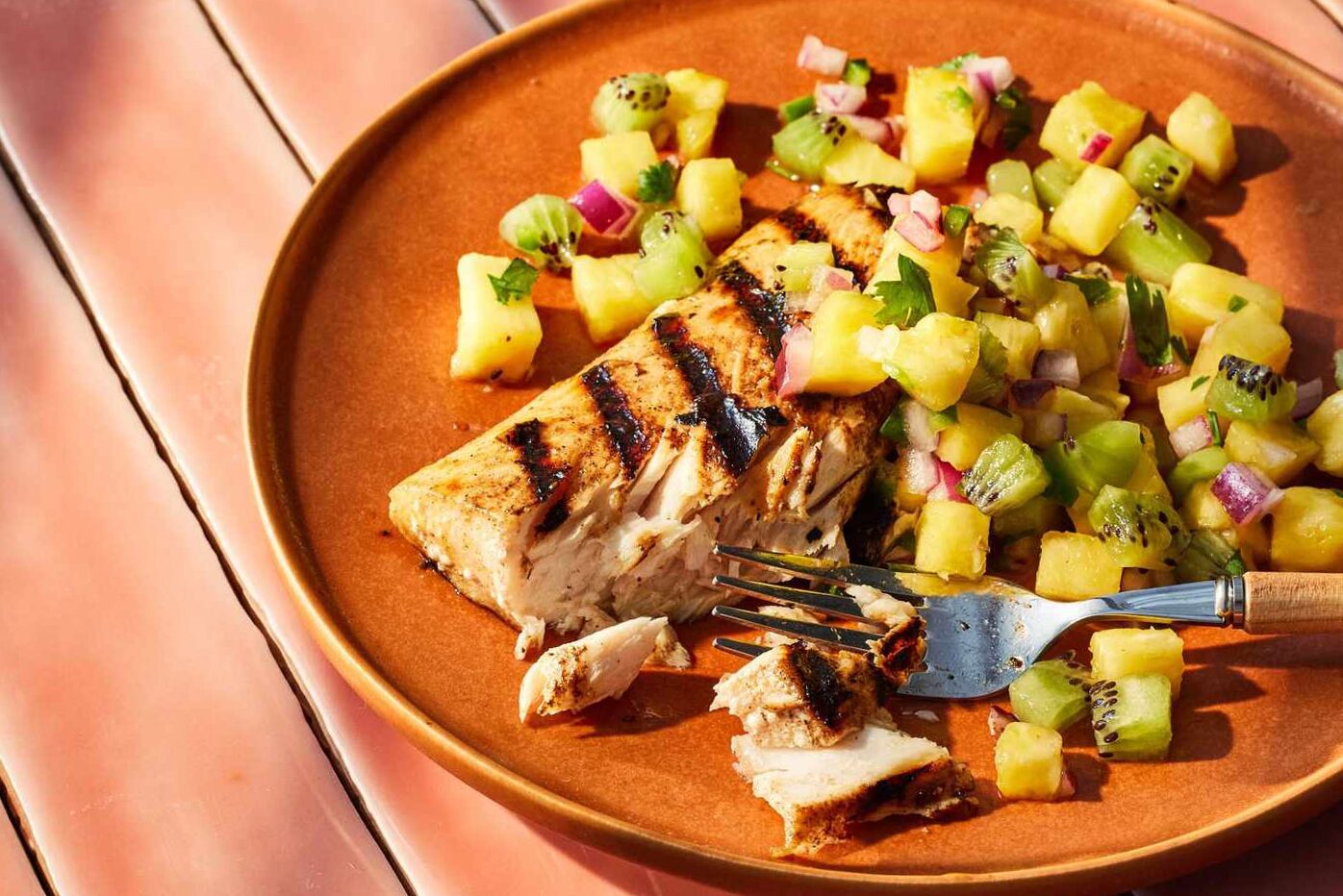 Provision of summer cuisine: suggestive suggestions and images